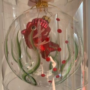 Christmas Ornament Hand Painted 4” Glass Globe w Cute free hanging Fish Inside